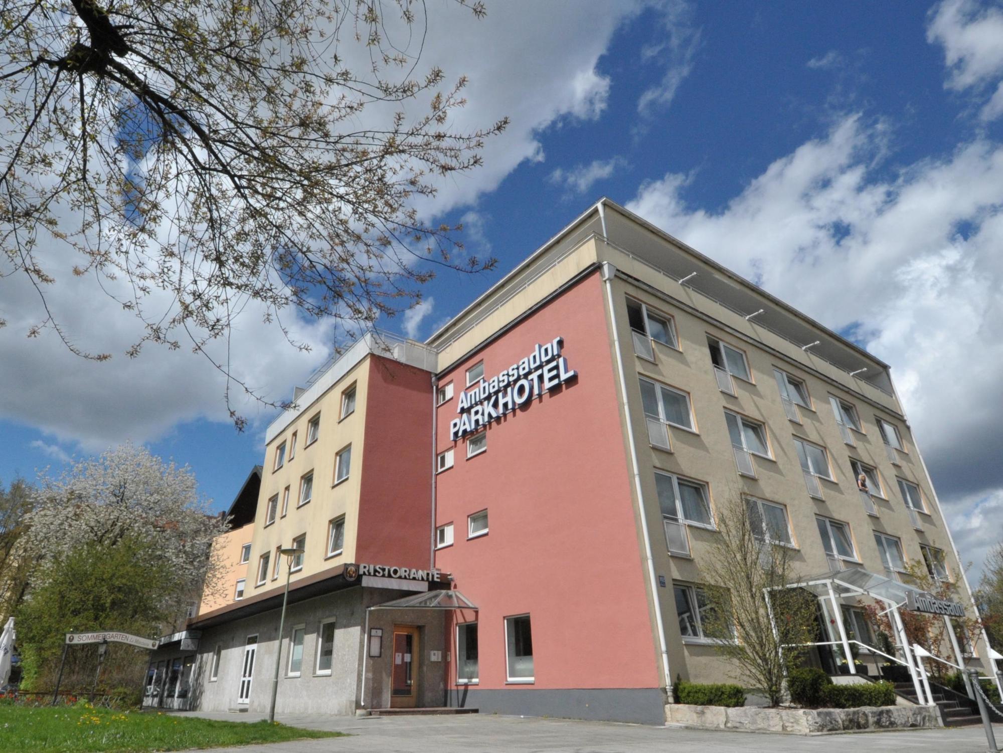 Ambassador Parkhotel 3* Munich